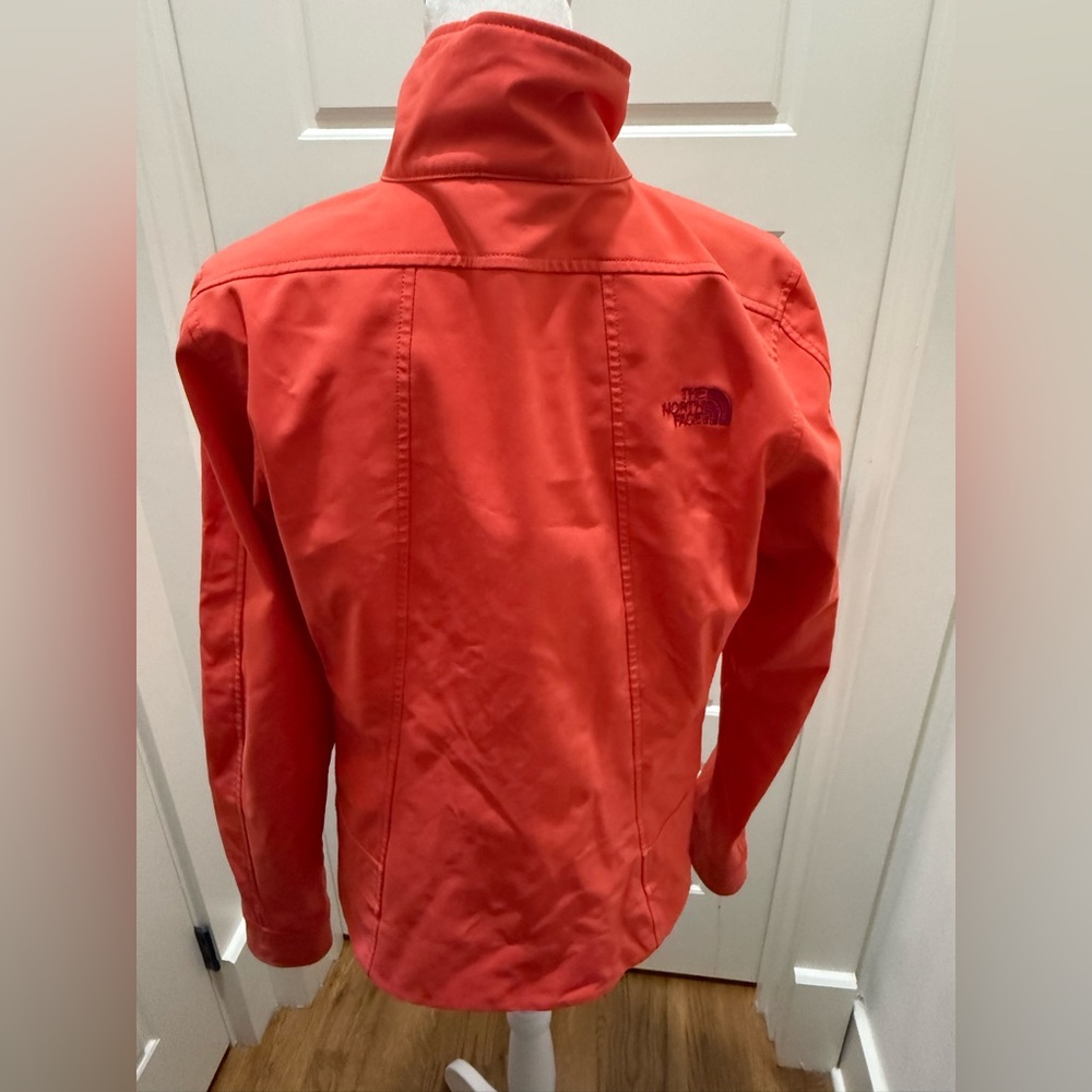 North Face. Apex Bionic Jacket. Size Medium. Cora… - image 2